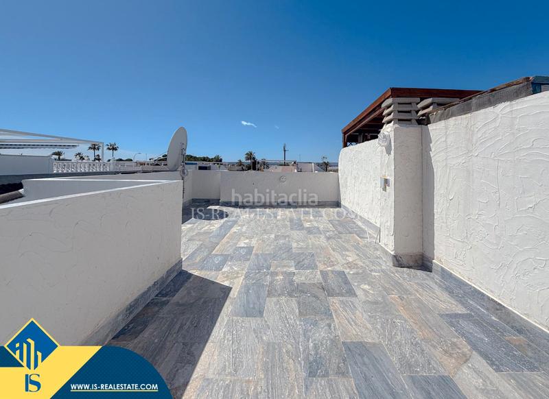 Foto 2f8d21bf-9805-4ec2-93a6-1b891ef1c045. Chalet con riscaldamento parcheggio in Zona Carrefour - Urbanizaciones Torrevieja