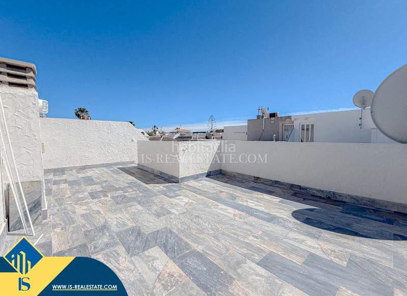 Foto 87bdc7d3-df4f-4fa9-af8e-e51ea6e8b59a. Chalet con riscaldamento parcheggio in Zona Carrefour - Urbanizaciones Torrevieja