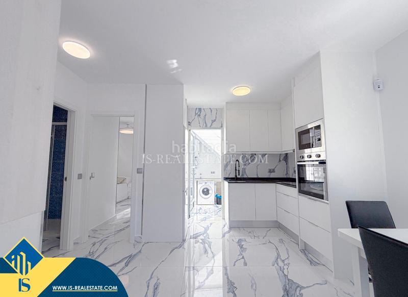 Foto a70159d2-80ad-4aaa-b346-f0bbd4cff5a6. Chalet con riscaldamento parcheggio in Zona Carrefour - Urbanizaciones Torrevieja