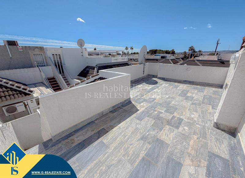 Foto afe56e6d-50d1-4314-b03e-6e6c8b7c89c7. Chalet con riscaldamento parcheggio in Zona Carrefour - Urbanizaciones Torrevieja