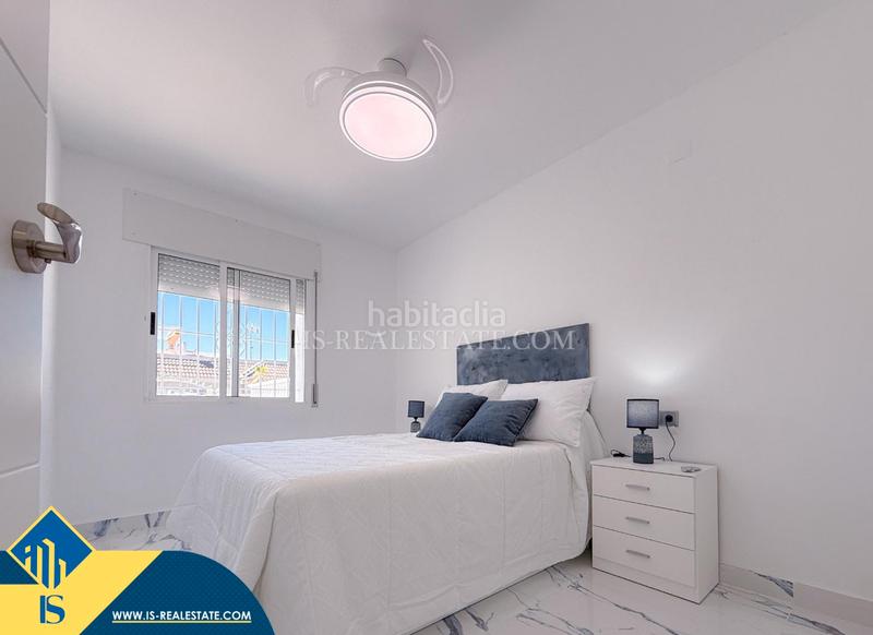 Foto c1dc9fa5-e1f8-4f01-9a8b-e0bd939e9f54. Chalet con riscaldamento parcheggio in Zona Carrefour - Urbanizaciones Torrevieja