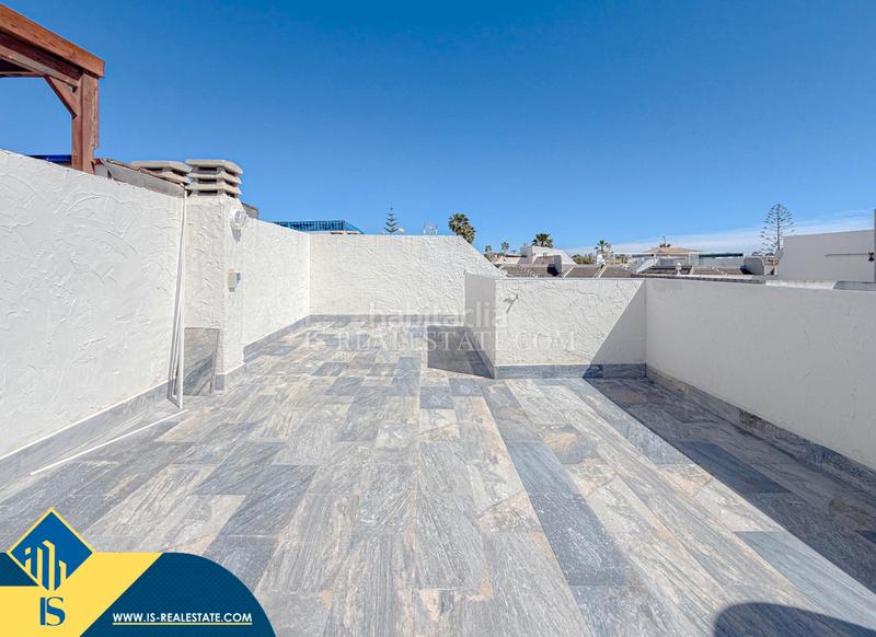 Foto cd1f38af-49f9-423b-9298-aba82f216ee4. Chalet con riscaldamento parcheggio in Zona Carrefour - Urbanizaciones Torrevieja