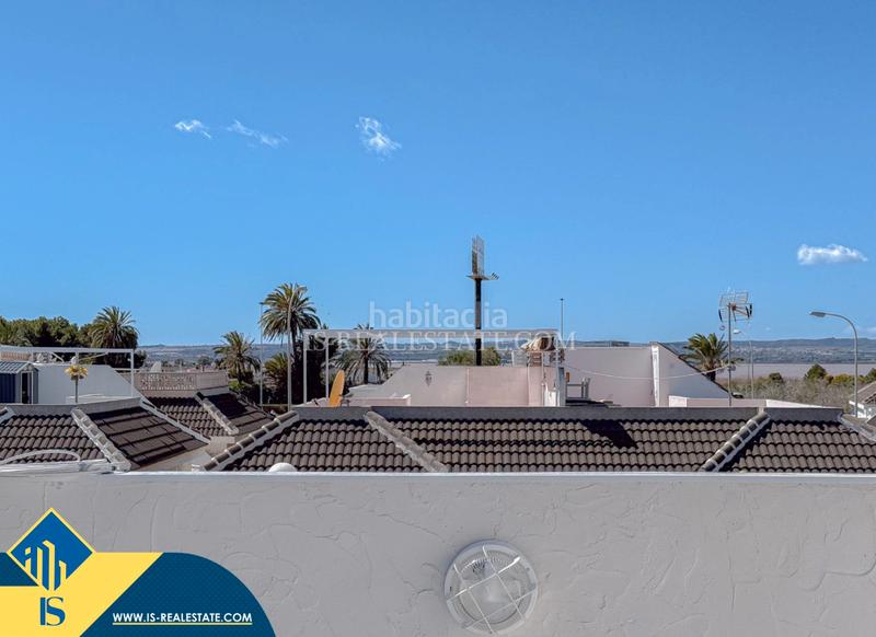 Foto ce10bdaf-7ada-4d64-a5bc-2afaf3ecc99d. Chalet con riscaldamento parcheggio in Zona Carrefour - Urbanizaciones Torrevieja