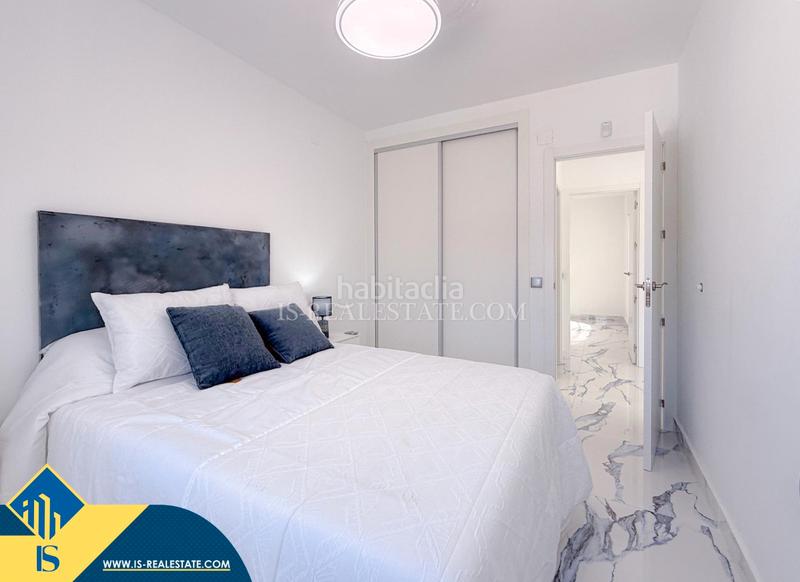 Foto e63ea889-22c3-4b7a-be62-ce8aa1526617. Chalet con riscaldamento parcheggio in Zona Carrefour - Urbanizaciones Torrevieja