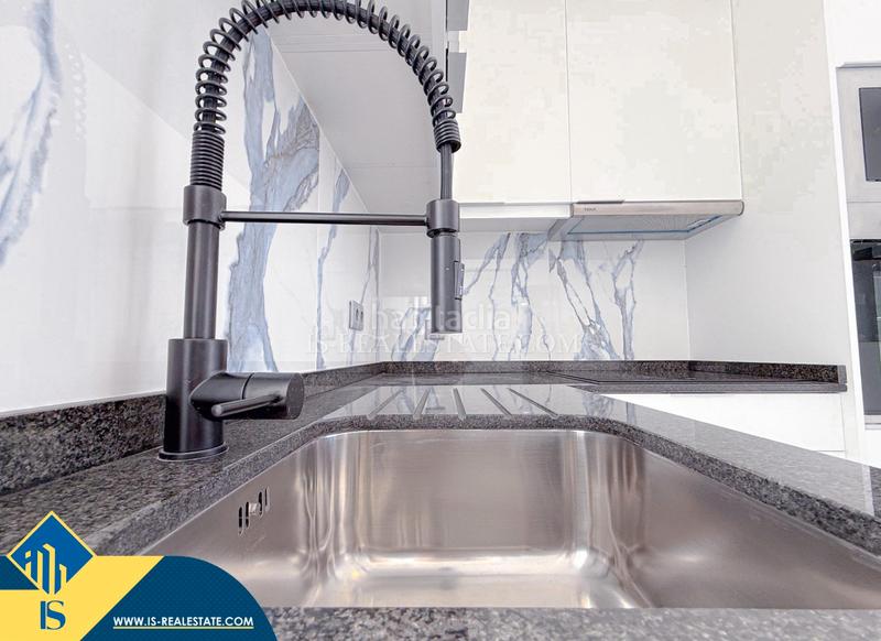 Foto ef72c4e9-3e4e-4d65-83eb-ef7de4ababf3. Chalet con riscaldamento parcheggio in Zona Carrefour - Urbanizaciones Torrevieja