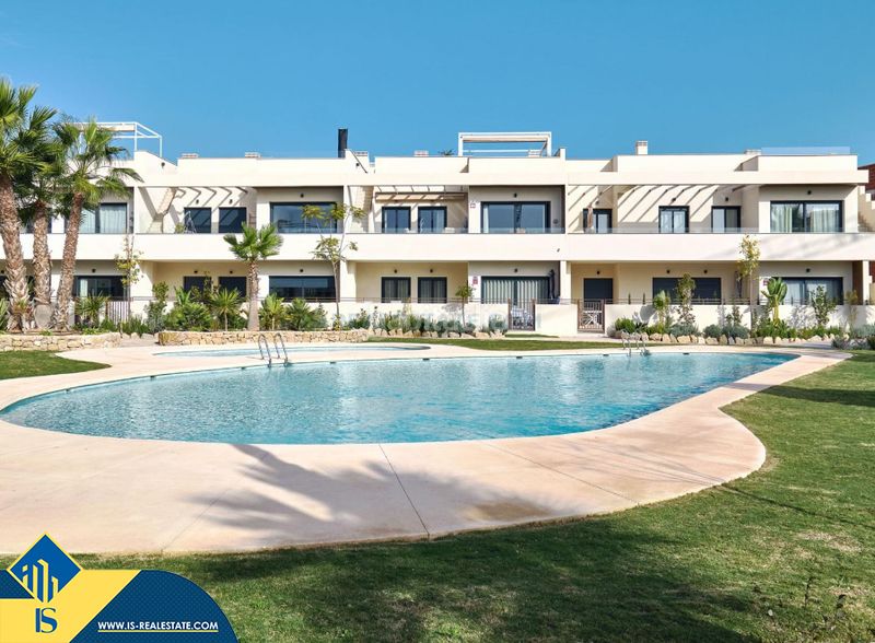 Foto 2eb0095f-6f90-42c5-a74b-73ce0917d78c. Apartament amb aparcament piscina a La Veleta Torrevieja