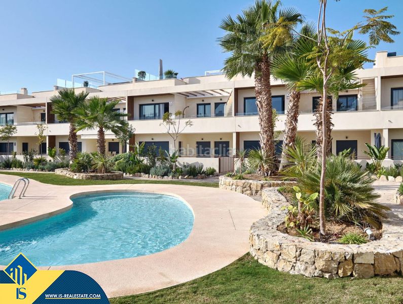 Foto 452e6dd0-f637-494e-b031-60c9f9b84a3a. Apartament amb aparcament piscina a La Veleta Torrevieja