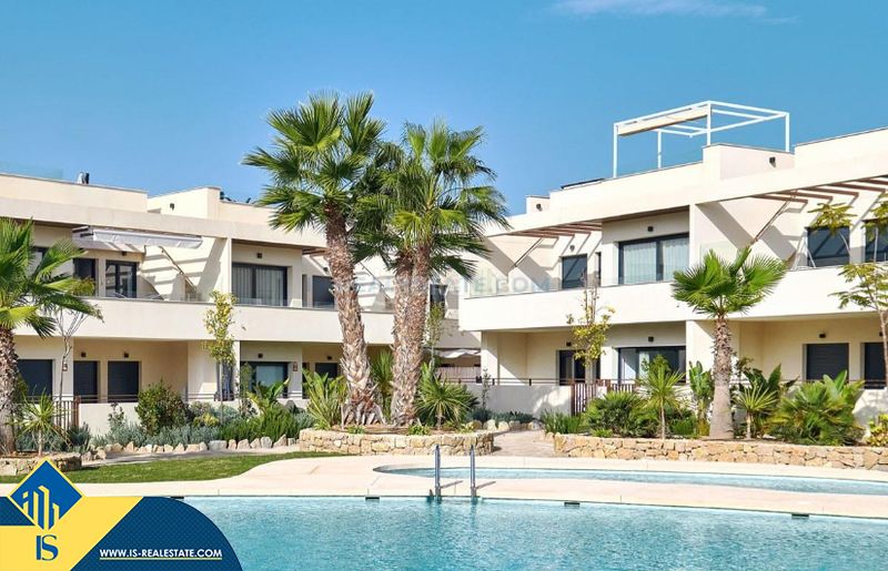 Foto 7a4dda2f-15e8-421e-9f7a-94fd01629050. Apartament amb aparcament piscina a La Veleta Torrevieja