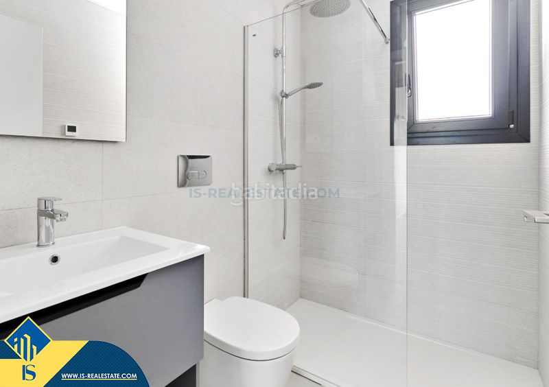 Foto 937bcc19-baef-43c7-82a2-51f660813f05. Apartament amb aparcament piscina a La Veleta Torrevieja
