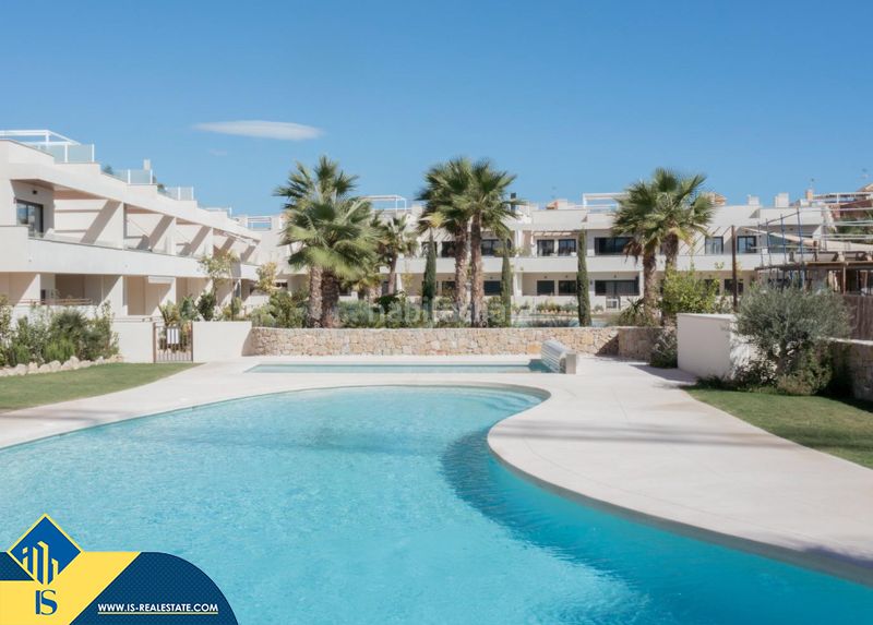 Foto abf276a4-c1b1-484c-9eba-9725eee01525. Apartament amb aparcament piscina a La Veleta Torrevieja