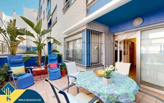 Appartement à Zona Playa de los Locos. Apartamento reformado con piscina comunitaria en playa de los lo