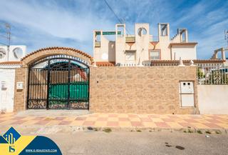 Reihenhaus in Zona Carrefour - Urbanizaciones. Casa con piscina privada, en la provincia de alicante, en la loc