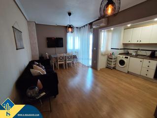 Appartement à Nueva Torrevieja. Apartamento reformado con piscina compartida en torrevieja, prov