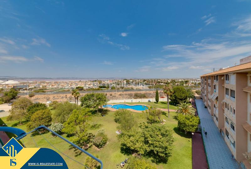 Foto 5f874e76-13be-4265-8902-81248f11285a. Attico con riscaldamento piscina in Parque de las Naciones Torrevieja