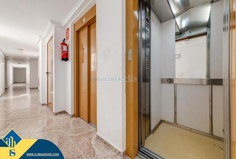 Foto 9eea5cbf-fc11-41c6-9e91-ac5e012907df. Attico con riscaldamento piscina in Parque de las Naciones Torrevieja