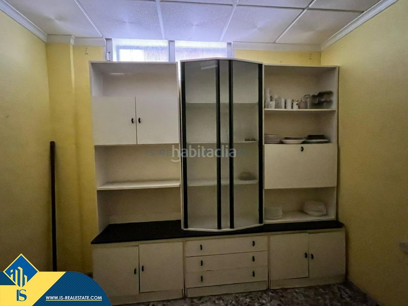 Foto 75a9a952-f07d-4cd0-a2b2-1f29a82545f0. Local comercial a El Acequión Torrevieja