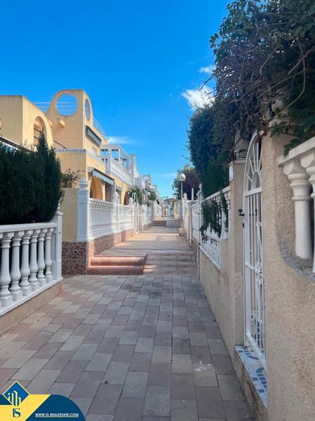 Foto 3a1a54a5-fee1-4ecd-ab28-b63a1caa80ea. Piccolo appartamento con riscaldamento parcheggio piscina in Torrevieja