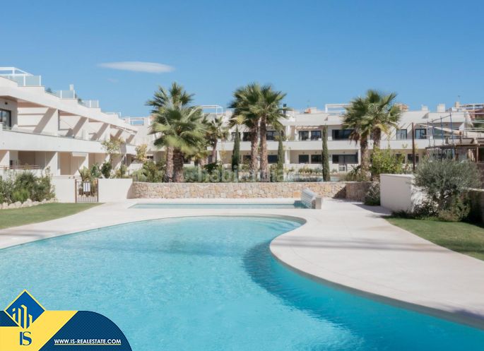 Foto 154bc571-4491-4dc8-849d-8c7343e017da. Apartament amb aparcament piscina a La Veleta Torrevieja
