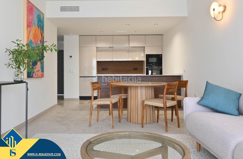 Foto 954df7e8-a24a-4de6-b90c-11d6c2f8505f. Apartament amb aparcament piscina a La Veleta Torrevieja