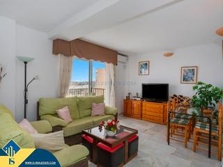 Dúplex a Torreblanca. Ático dúplex con piscina compartida en torrevieja, provincia de
