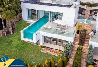 Chalet à Lomas de Campoamor - Las Ramblas. Villa con piscina privada en orihuela costa, provincia de alican