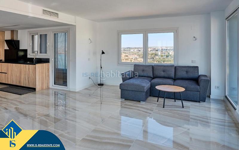 Foto 95be9ddd-bb67-46a7-ad53-c6e7c6c7ca0b. Ático  con piscina compartida en la provincia de alicante, en la localidad , en la pedanía de los balcones. 2 habitaci en Torrevieja