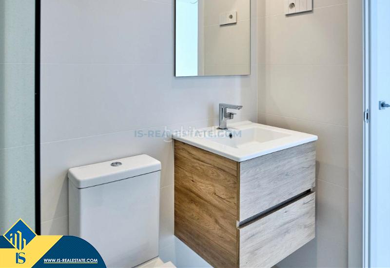 Foto b202cebb-6d87-413a-9c8b-7af1d3cf7950. Ático  con piscina compartida en la provincia de alicante, en la localidad , en la pedanía de los balcones. 2 habitaci en Torrevieja