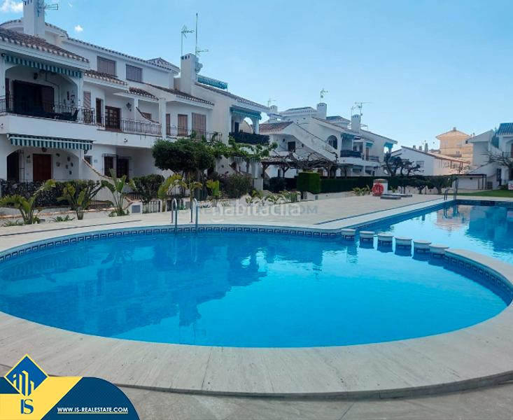 Foto 0053b12e-2635-43b4-be1c-aeff7a724205. Casa con parcheggio piscina in Pueblo Latino Pilar de la Horadada