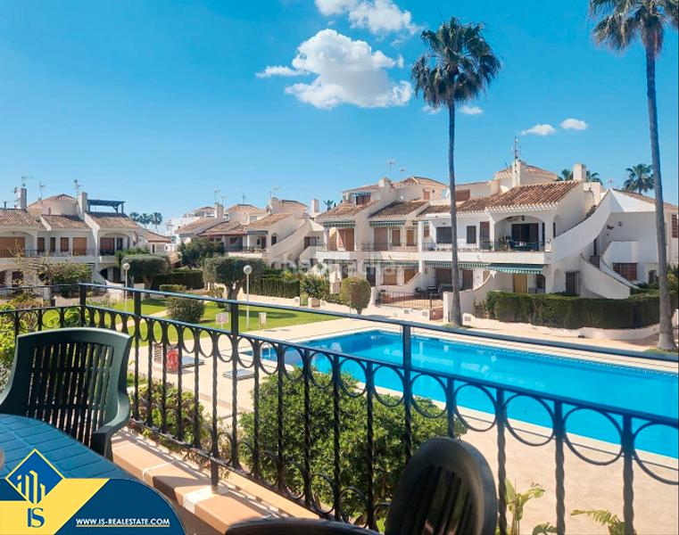 Foto 5996683a-405a-4306-b75f-f768571fa5da. Casa con parcheggio piscina in Pueblo Latino Pilar de la Horadada