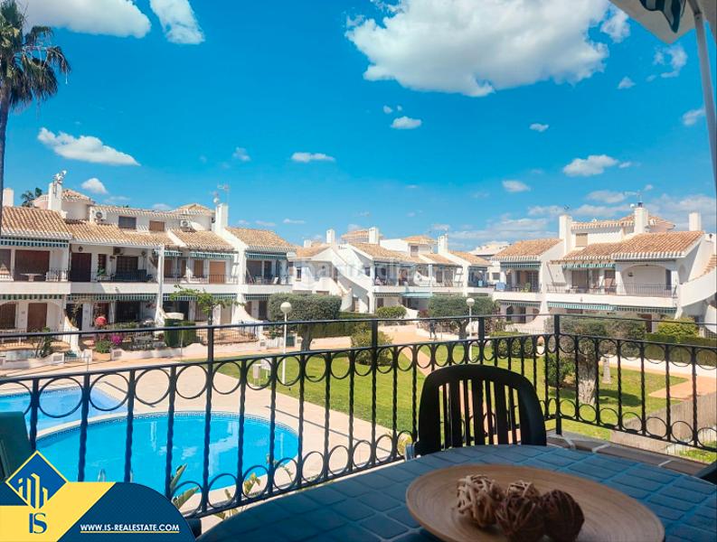 Foto 7ef7e10a-a6b8-47e9-a9c6-d9d3a6e0a272. Casa con parcheggio piscina in Pueblo Latino Pilar de la Horadada