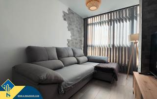 Appartement in Avenida Habaneras - Curva de Palangre. Apartamento reformado con terraza en torrevieja, provincia de al