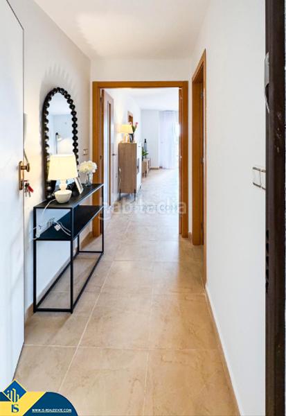 Foto 25a062ee-e62e-4645-9f45-65565b2859fa. Ático  reformado con balcón en alicante, costa. 1 habitacion | 52 m² | 2 kilómetros al mar. en Orihuela