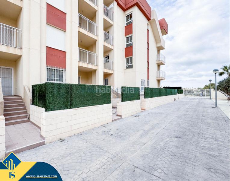 Foto 2d51a500-e427-40c5-acaf-9c82754ab29f. Ático  reformado con balcón en alicante, costa. 1 habitacion | 52 m² | 2 kilómetros al mar. en Orihuela