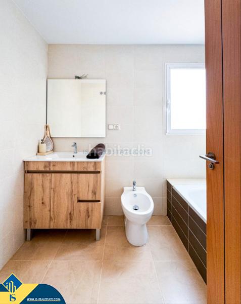 Foto d180b5da-fe8f-4c83-b455-fc7407a357d5. Piso apartamento reformado con piscina compartida costa, provincia de alicante. 1 habitacion | 52 m² | 2 kilómetros al ma en Orihuela