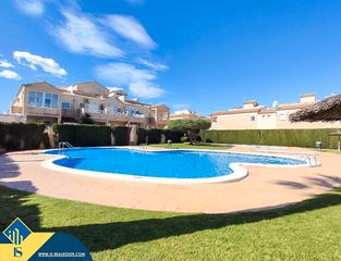 Pis a Parque Acuático - Sector 25. Apartamento reformado con piscina compartida en playa del cura,