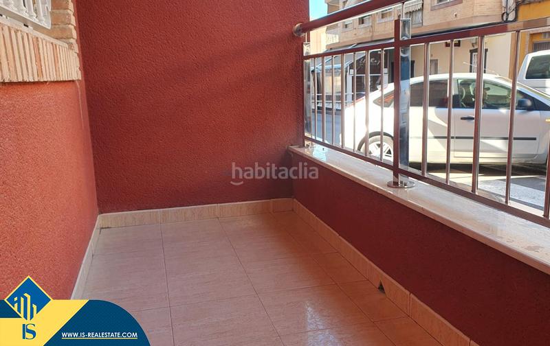 Foto 4ea88bf3-7a3a-42b9-a0ee-8c9a7a70b995. Piccolo appartamento con riscaldamento in Parque de las Naciones Torrevieja