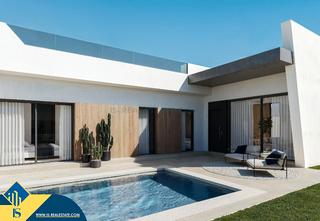 Chalet in San Miguel de Salinas. Chalet con piscina privada en construcción en san miguel de sali