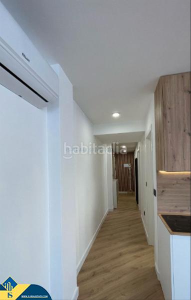 Foto f4f1b254-cede-4192-b1f3-3fb8dd959e42. Appartement avec piscine dans Puerto Deportivo Torrevieja