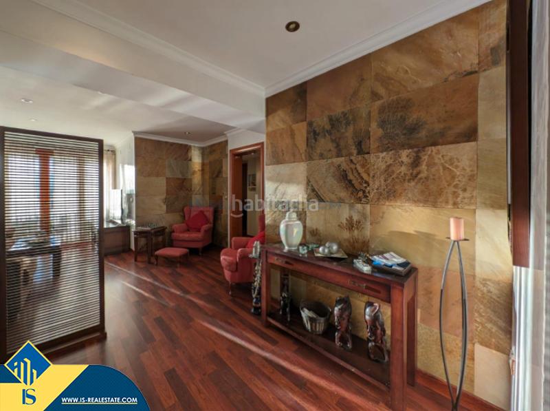 Foto 2c690c70-2cc5-4162-888d-193824a37f6d. Pis amb aparcament a Zona Playa del Cura Torrevieja