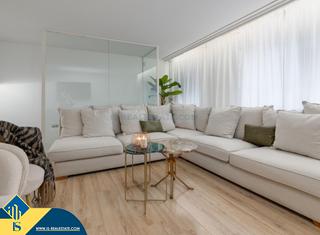 Dúplex a Antonio Machado. Apartamento dúplex con terraza privada en alicante, provincia de