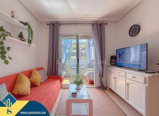Appartement à Zona Playa del Cura. Apartamento con piscina compartida, en la provincia de alicante,