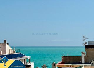 Penthouse in Las Piscinas Naturales. Ático con terraza en la provincia de alicante, en torrevieja, ba