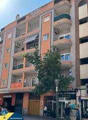 Appartement en Calle ramn gallud 31. Apartamento con piscina compartida, en la provincia de alicante,