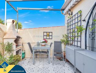 Dúplex a Zona Carrefour - Urbanizaciones. Apartamento dúplex reformado con piscina comunitaria, en la prov