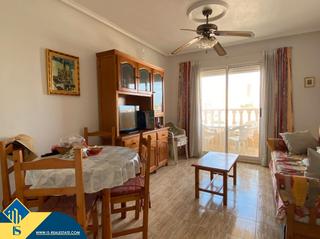 Appartement à Nueva Torrevieja. Apartamento con piscina compartida en torrevieja, provincia de a