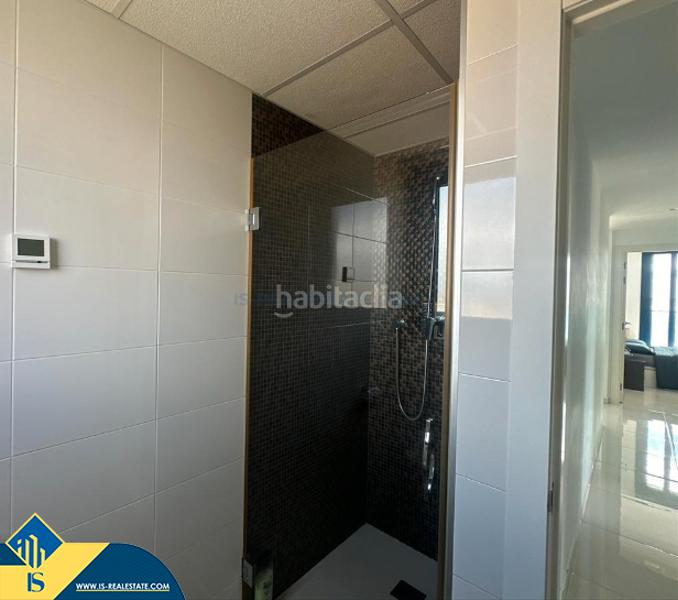 Foto f57dc208-bbc7-45a0-b7aa-b79e0cd795d1. Dachwohnung mit parking pool in Punta Prima Torrevieja