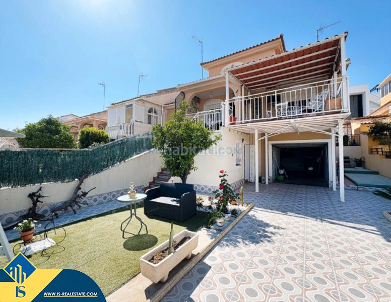 Foto 54679e2e-97a3-48d9-ab76-ec64fe1ecb20. Casa bifamiliare con parcheggio piscina in Los Balcones-Los Altos Torrevieja