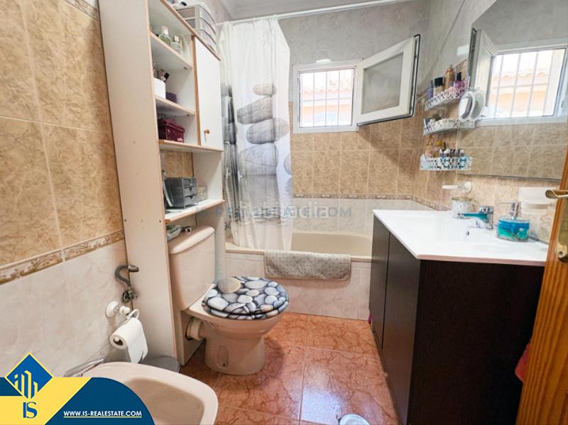 Foto 8707434d-4c68-4515-b1d0-bfd07954b8c1. Casa bifamiliare con parcheggio piscina in Los Balcones-Los Altos Torrevieja