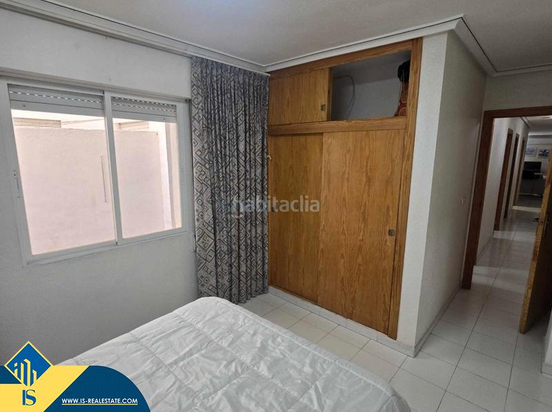 Foto b3146b4f-ecbc-40f3-a419-e2593479dc4a. Apartamento  con balcón , provincia de alicante. 3 habitaciones | 72 m² | 450 metros del mar en Torrevieja
