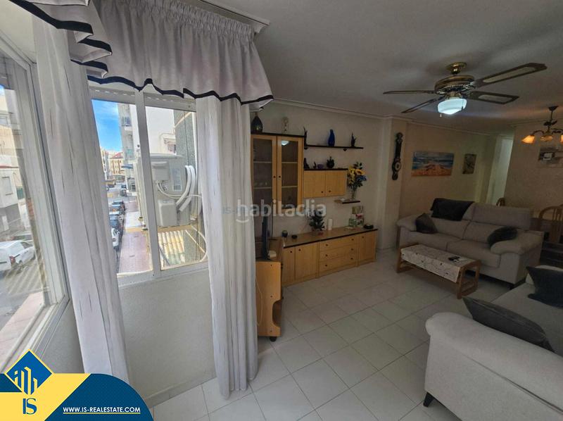 Foto ea64b13d-93aa-4b29-9a6b-f01582623057. Apartamento  con balcón , provincia de alicante. 3 habitaciones | 72 m² | 450 metros del mar en Torrevieja